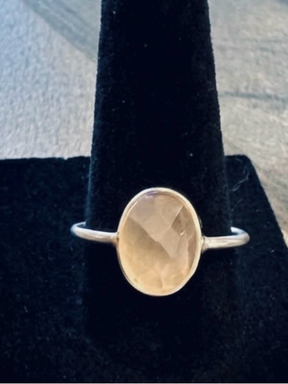 VTG Genuine Rose Quartz Oval Cabochon Ring – 925 Sterling Silver Bezel Setting